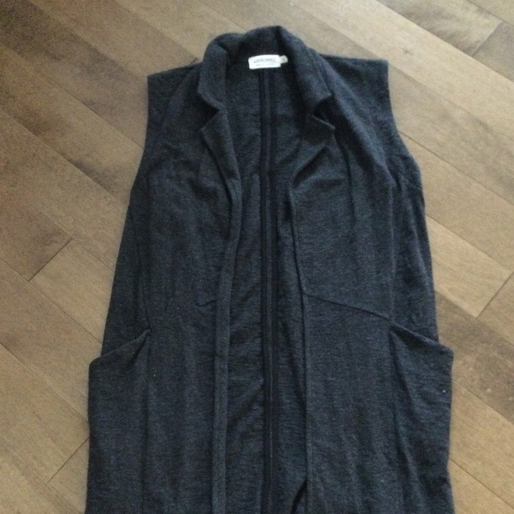 Preloved cardigan vest.